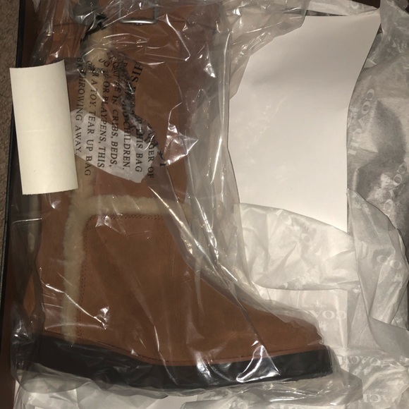 Coach shearling boots - Picture 3 of 7